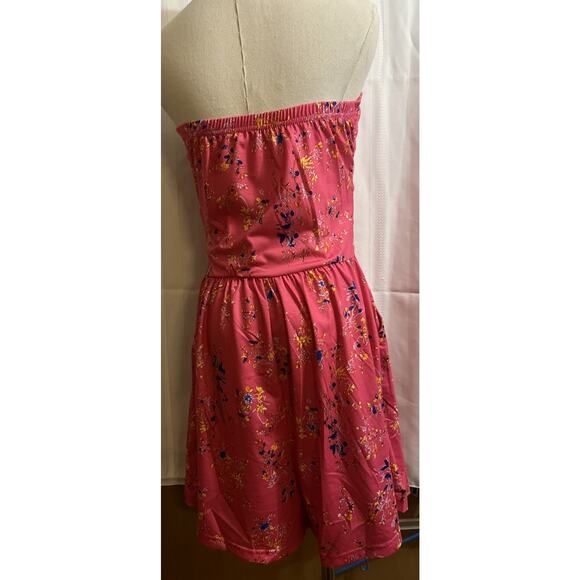 Stolkiss Women’s Romper Strapless Tube Top Smocked Pockets Stretch Size Large - Picture 3 of 7